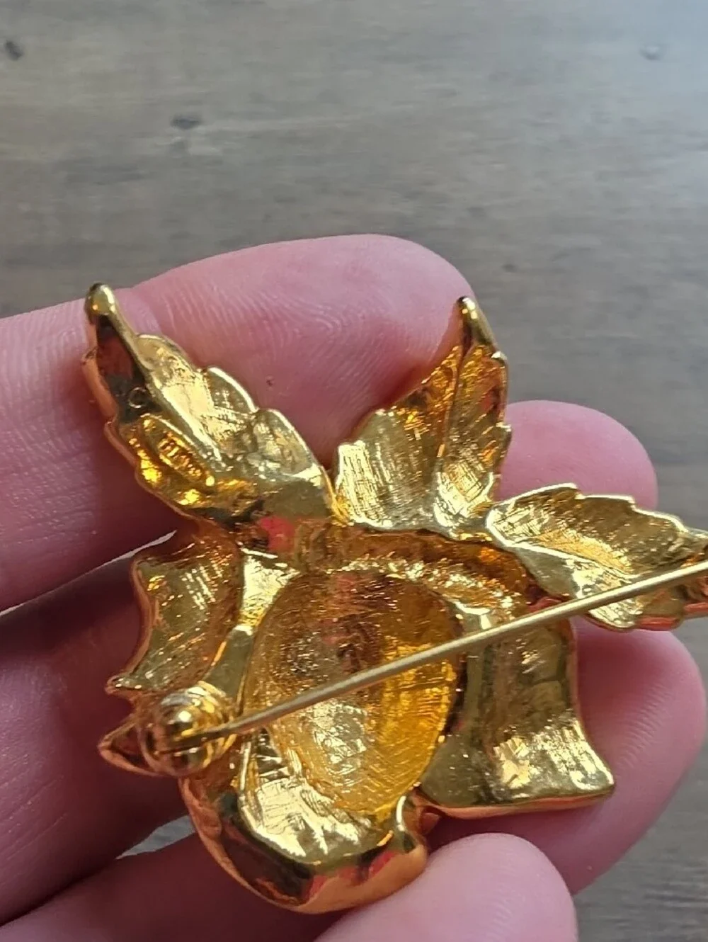 Avon Vintage Gold Crystal Rose Brooch Pin - Women Jewelry